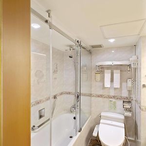 Deluxe Twin Room No Window